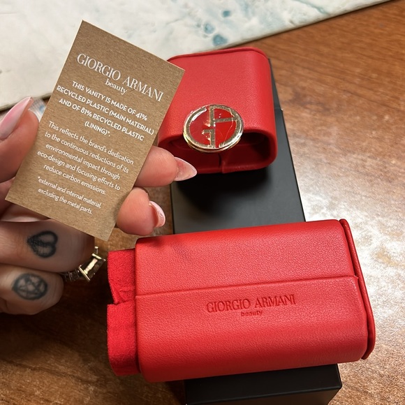 Giorgio Armani Vanity - Picture 2 of 5